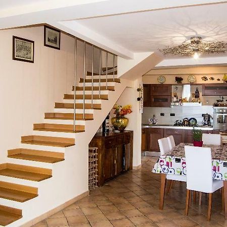 Casa Vacanze Gallodoro Летояни Екстериор снимка
